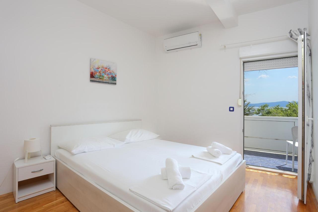 Apartments By The Sea Podgora, Makarska - 18918 Esterno foto