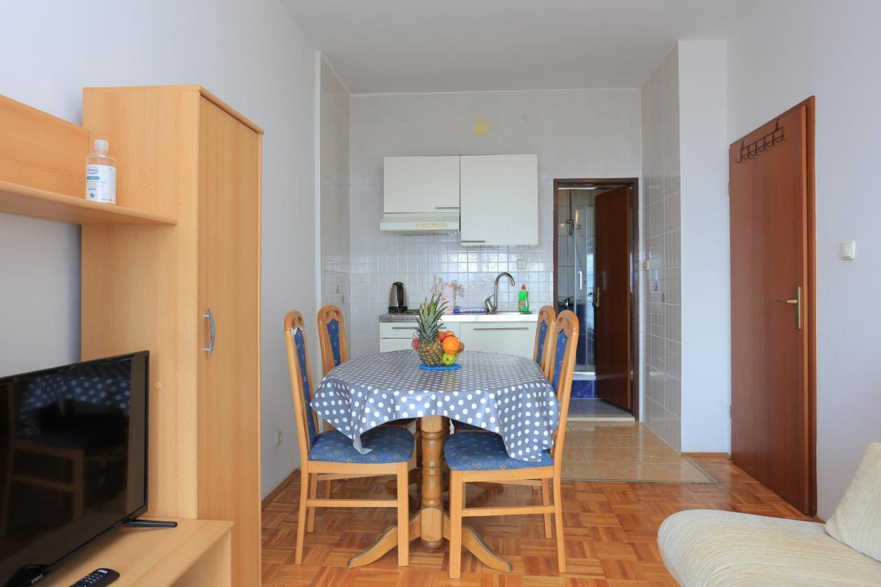Apartments By The Sea Podgora, Makarska - 18918 Esterno foto